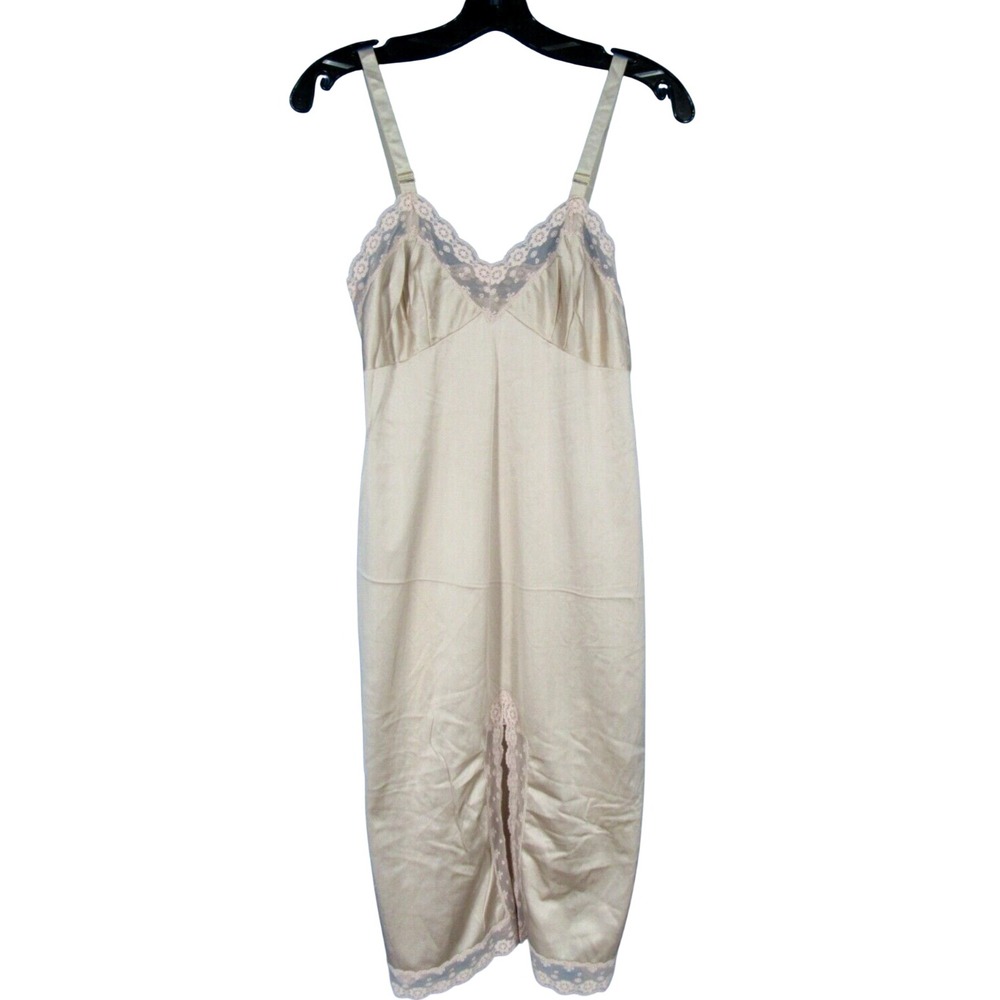 VTG PINEHURST Silky NYLON Champagne FLORAL LACE TRIM Front Slit SLIP/LINGERIE 34